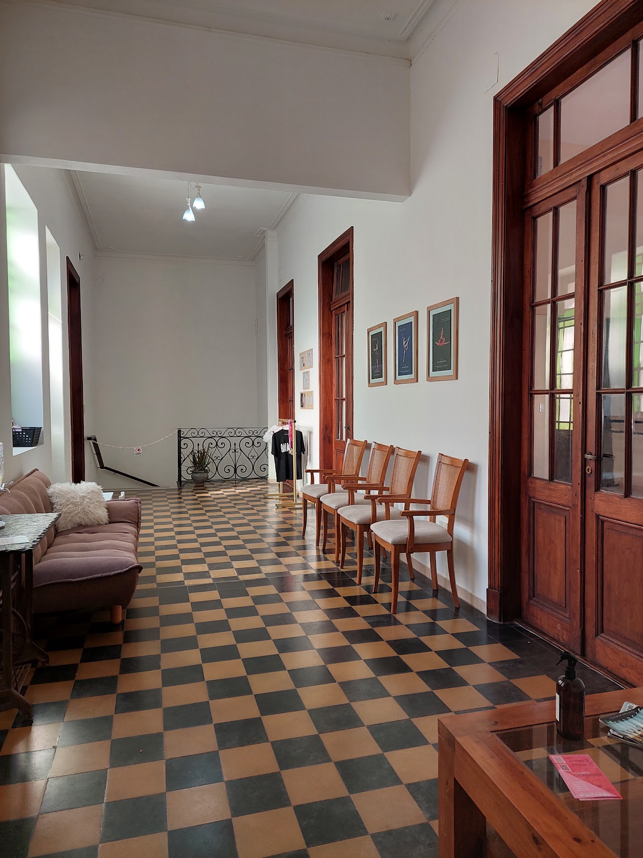 Área de Recepción & Té en Reverence Bienestar